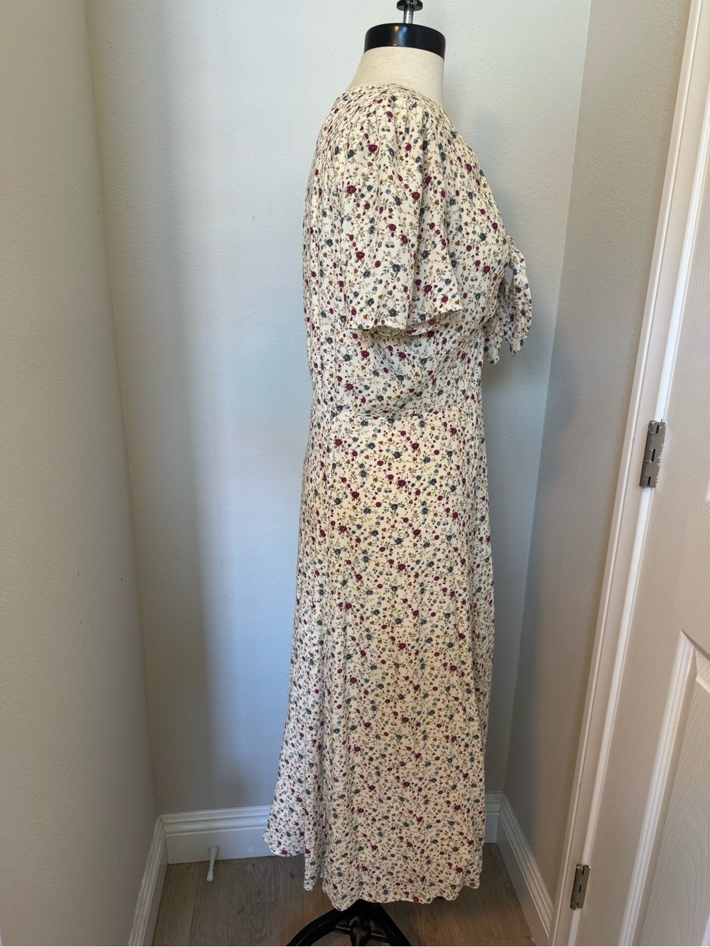 Sézane Ophelia Dress in Song of Summer - Picture 5 of 8